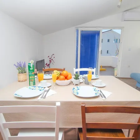 Ivana Apartment Tribunj (Sibenik-Knin)